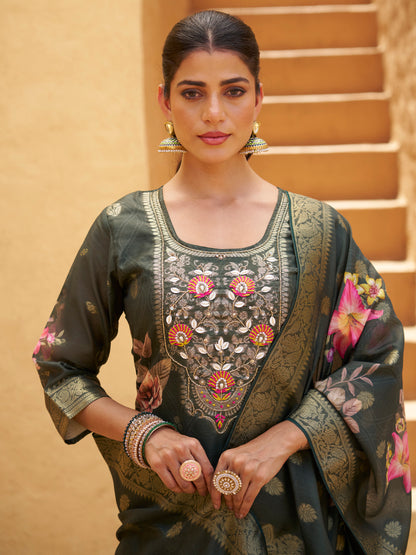Dhiyona VV Green Silk Blend Embroidered Straight Kurta Set with Trousers & Dupatta