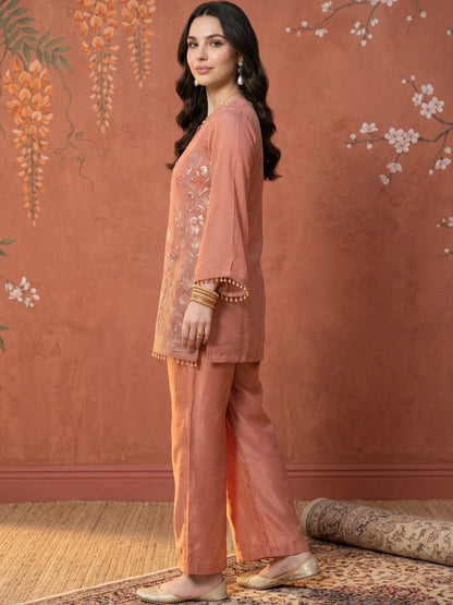 Women Floral Embroidered Regular Sequinned Kurta with Trousers