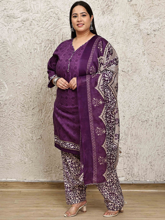 Dhiyona KL Women Plus Size Floral Printed Kurta with Salwar & Dupatta
