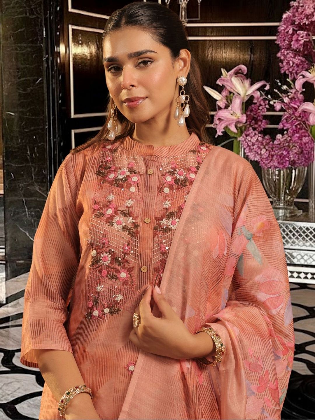 Dhiyona IE Women Floral Embroidered Regular Thread Work Chanderi Cotton Kurta with Trousers & With Dupatta