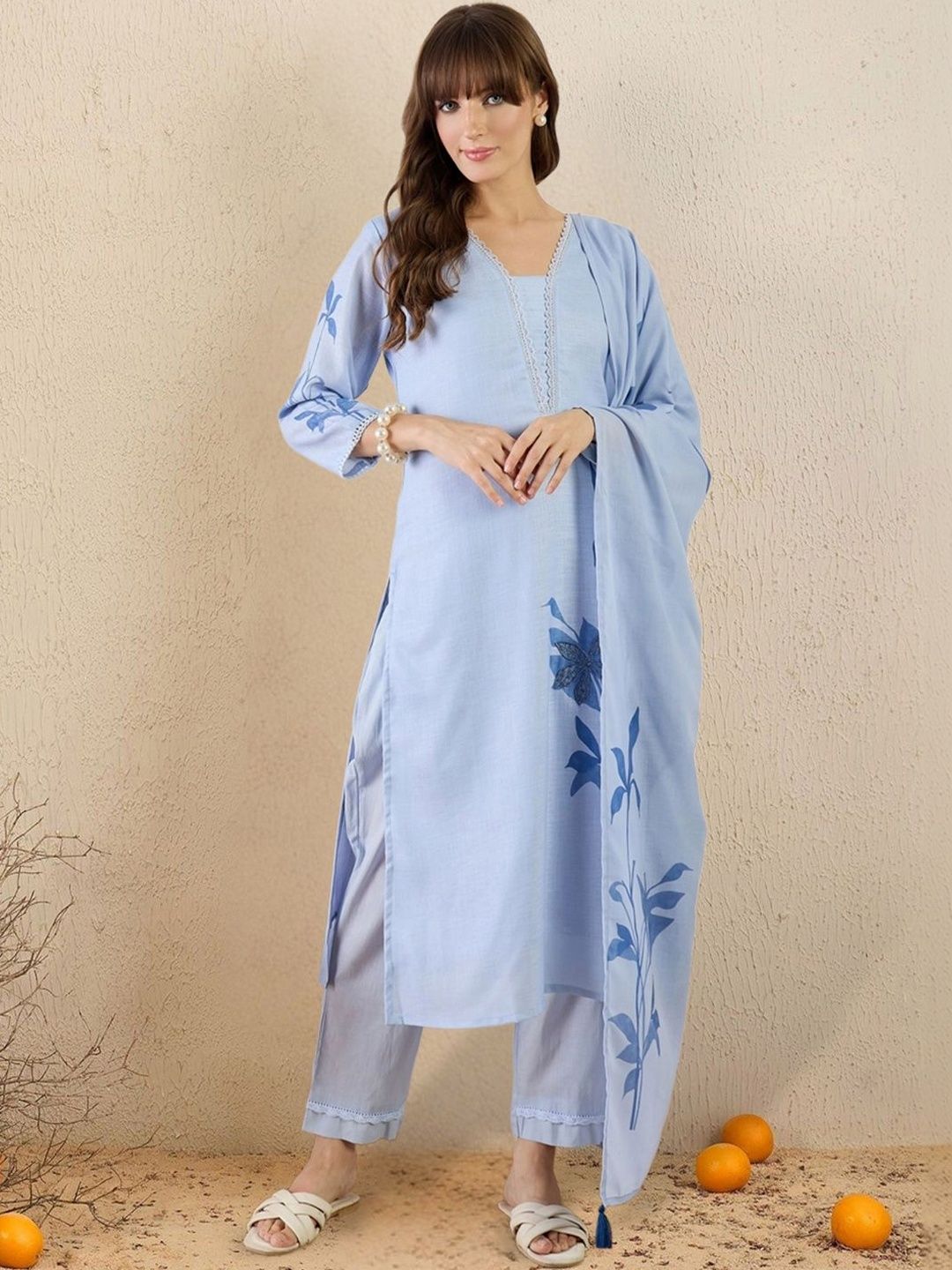 Dhiyona IE Women Floral Printed Regular Thread Work Linen Kurta with Trousers & With Dupatta