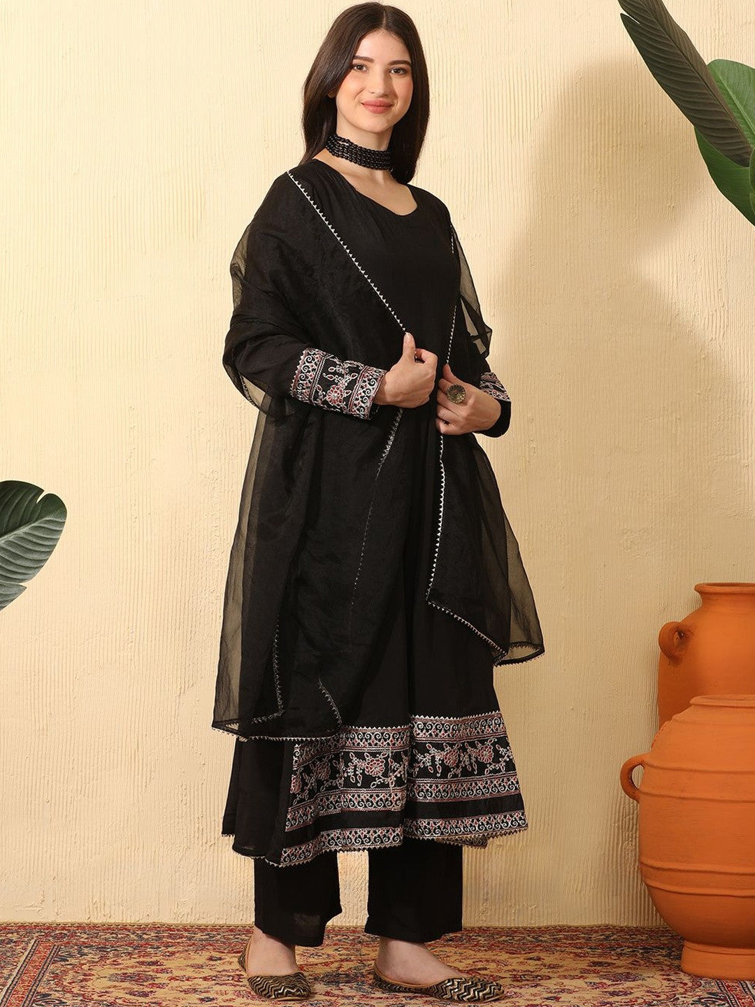 Ethnic Motifs Embroidered V-Neck Thread Work Chinon Kurta With Palazzos & Dupatta