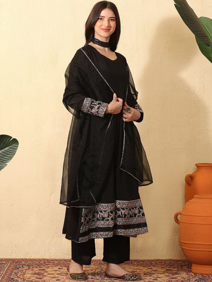 Ethnic Motifs Embroidered V-Neck Thread Work Chinon Kurta With Palazzos & Dupatta