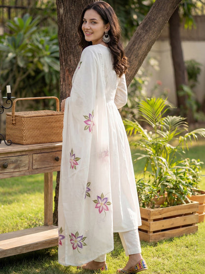Women Floral Printed Empire Pure Cotton Kurta with Trousers & With Dupatta