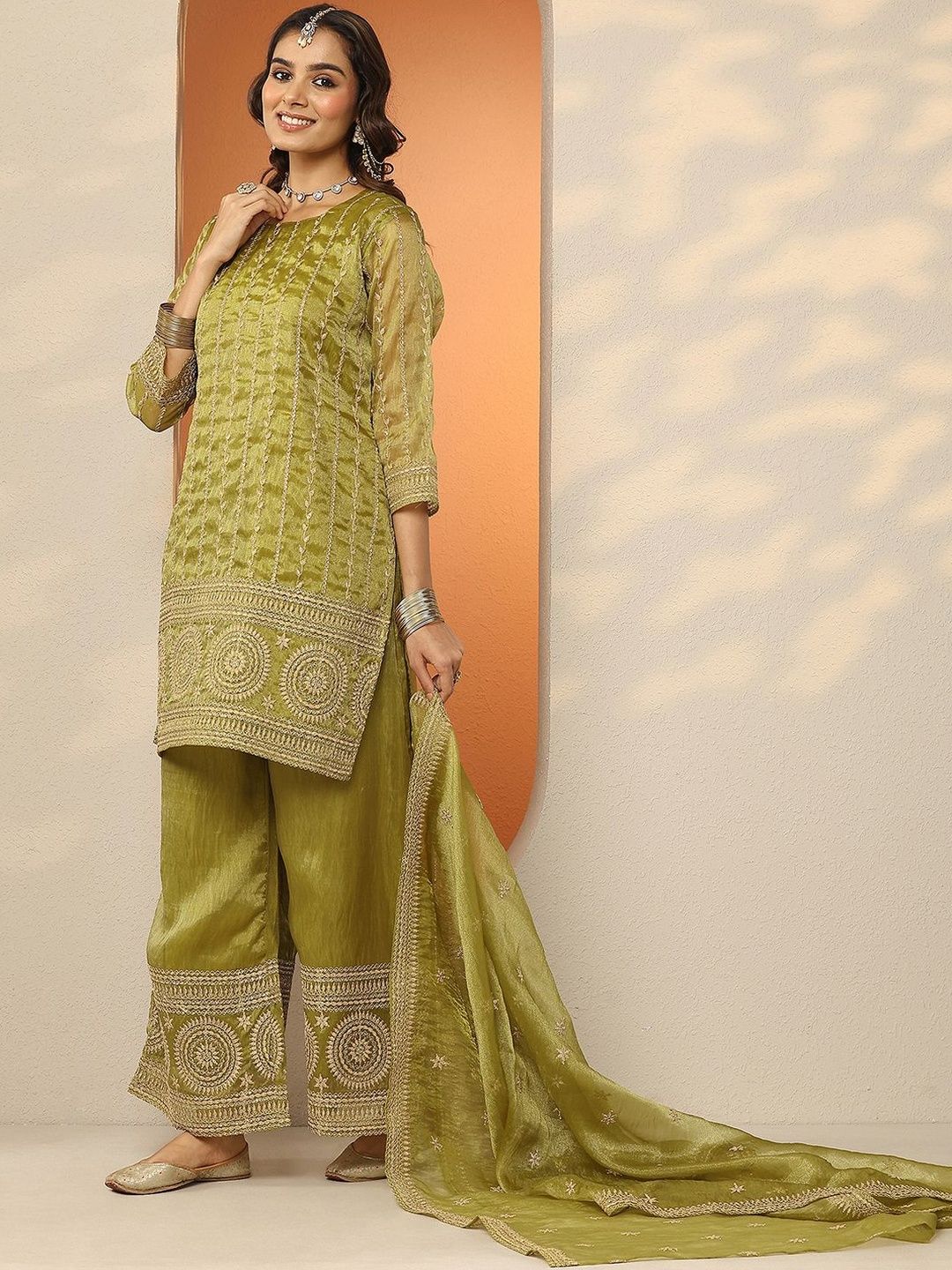 Dhiyona LL Women Ethnic Motifs Embroidered Regular Thread Work Kurta with Palazzos & With Dupatta