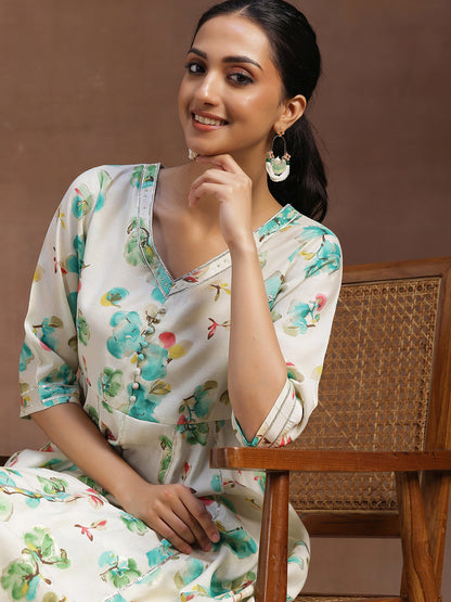 Women Floral Printed Panelled Kurta with Trousers