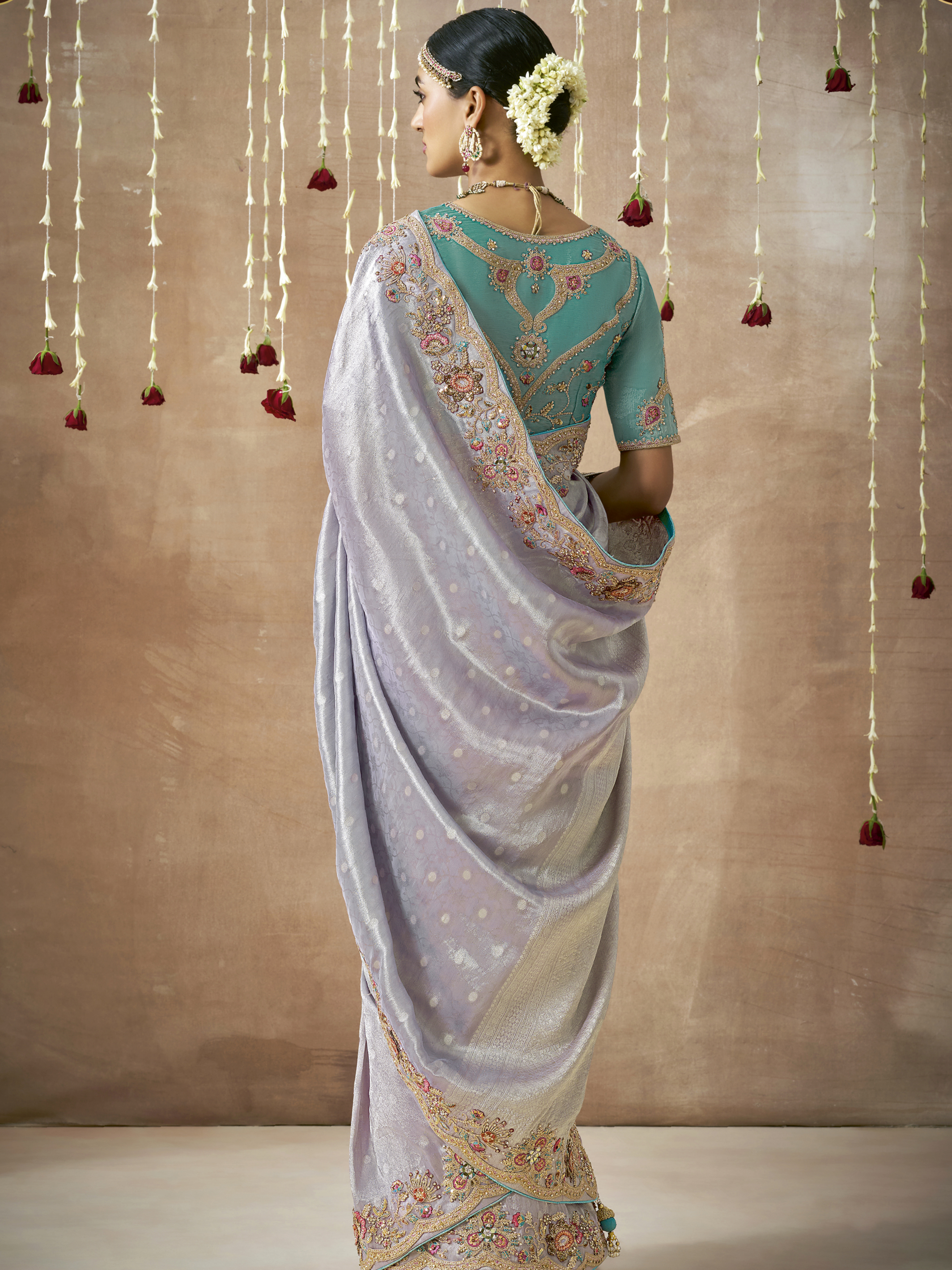 Dhiyona KM Women Lavender Zari Tissue Dola Silk Saree