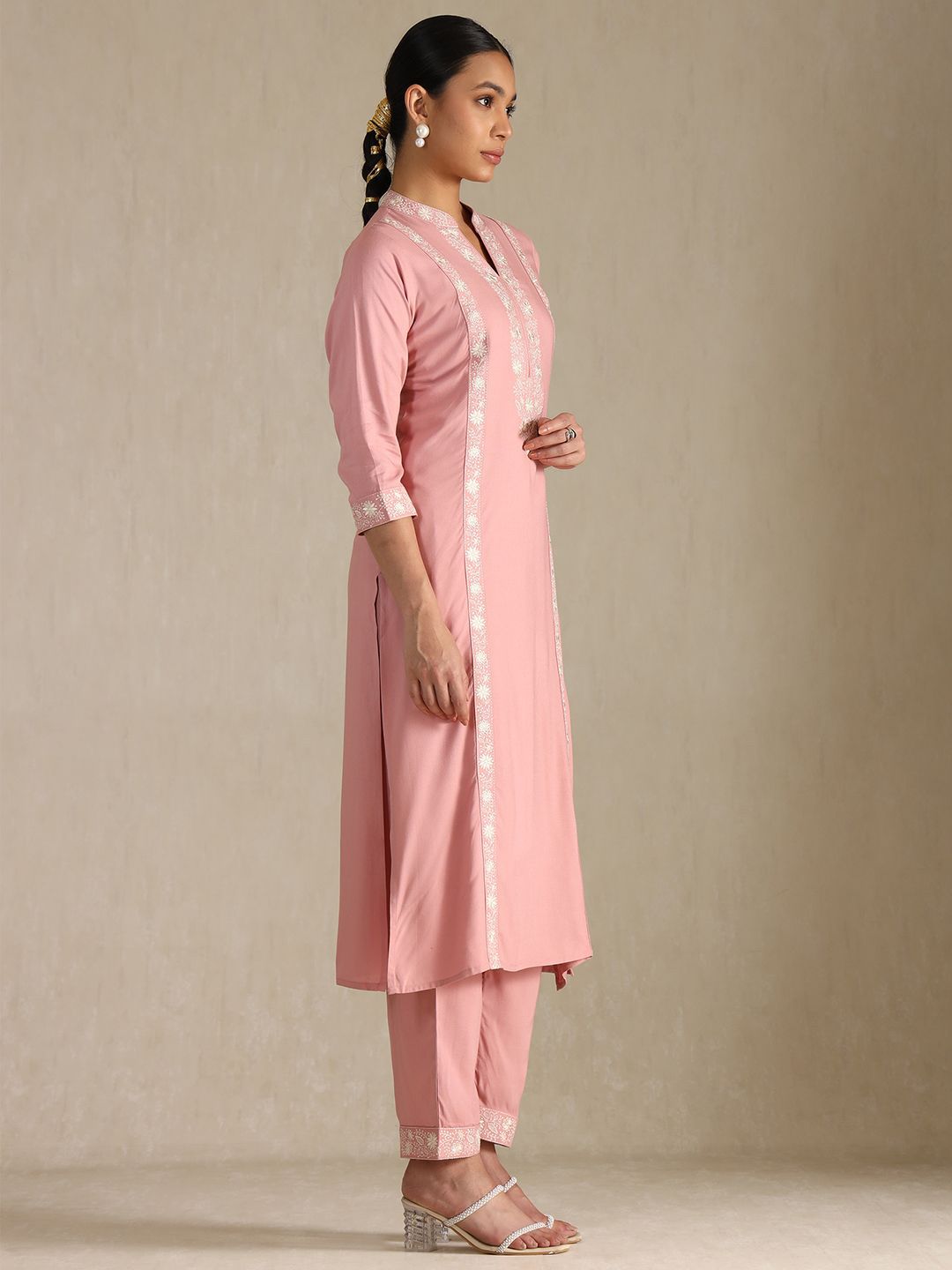 Dhiyona SO Women's Women Ethnic Motifs Embroidered Regular Thread Work Kurta with Trousers