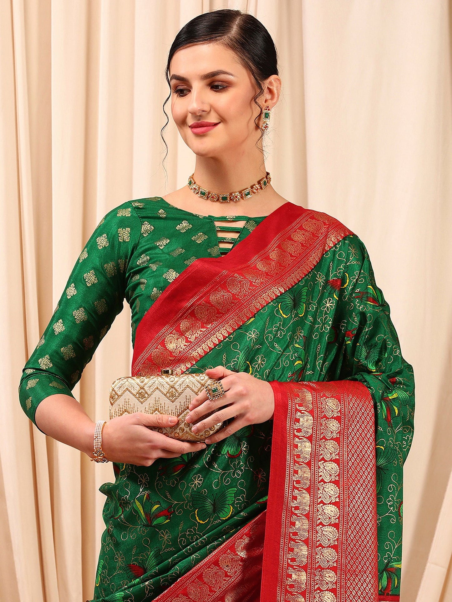 Women's Cotton Blend Green Printed Designer Saree With Blouse Piece