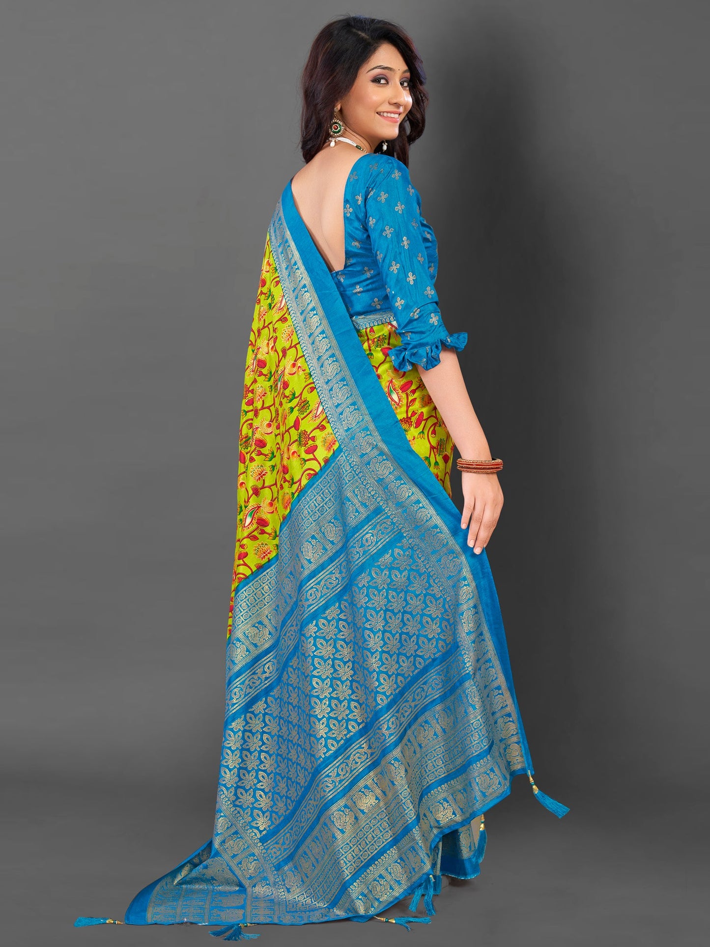 Women's Cotton Blend Light Green Printed Designer Saree With Blouse Piece