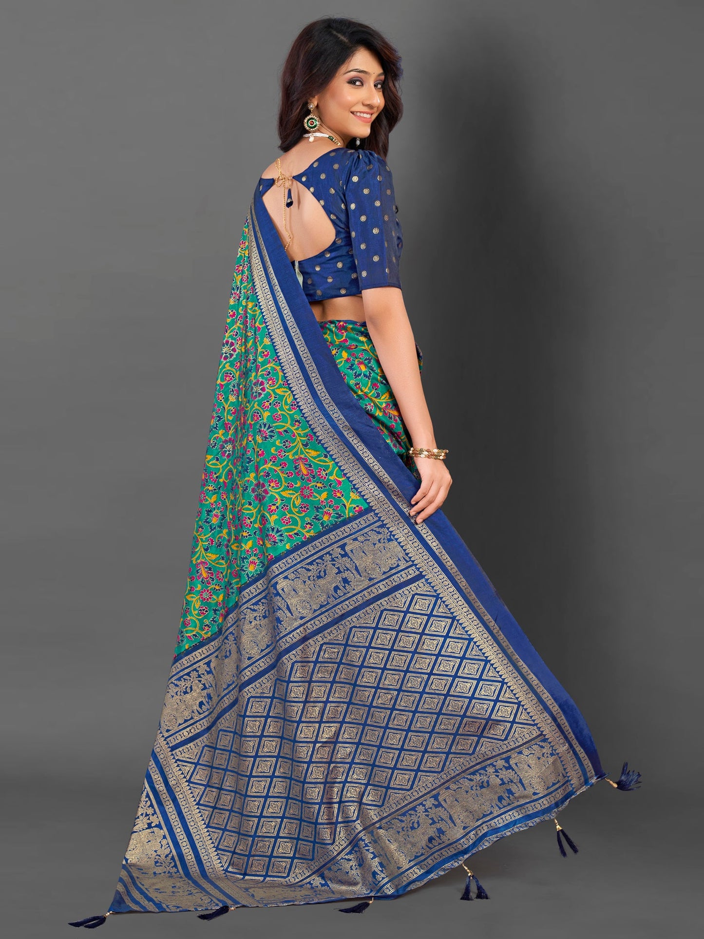 Women's Cotton Blend Teal blue Printed Designer Saree With Blouse Piece