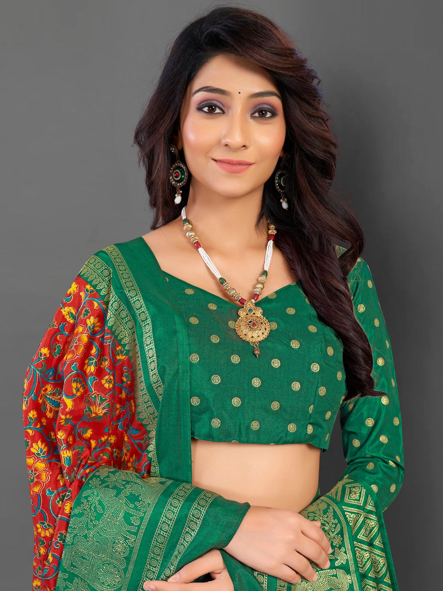 Women's Cotton Blend Red Printed Designer Saree With Blouse Piece