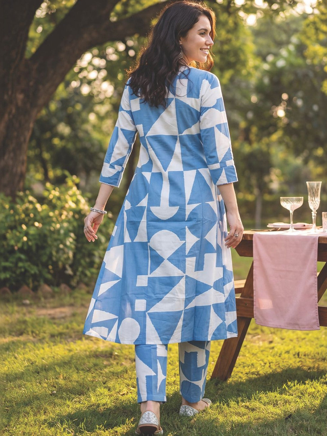 Women Printed Regular Pure Cotton Kurta with Trousers