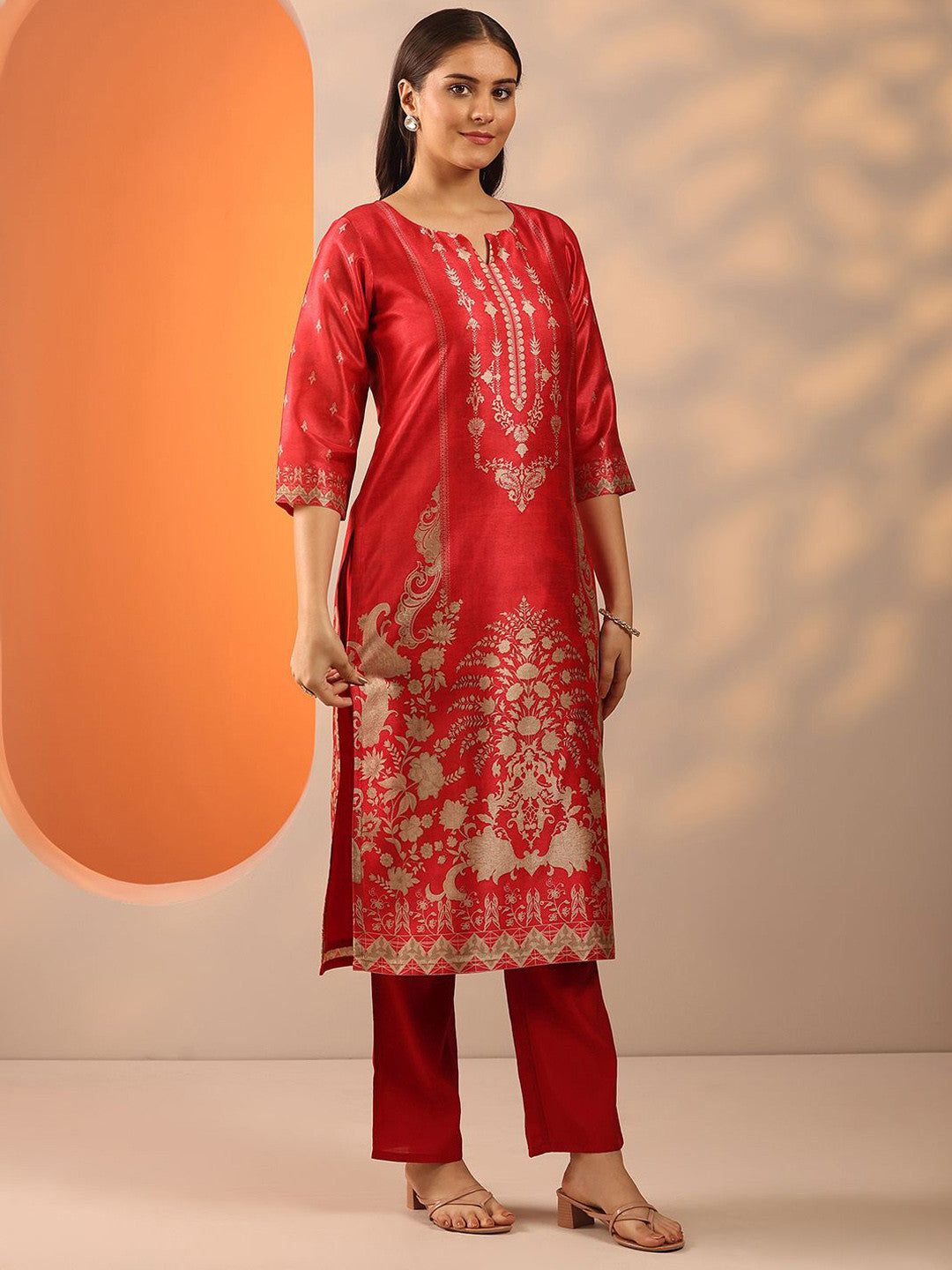 Ethnic Motifs Printed Straight Kurta With Trousers & Dupatta