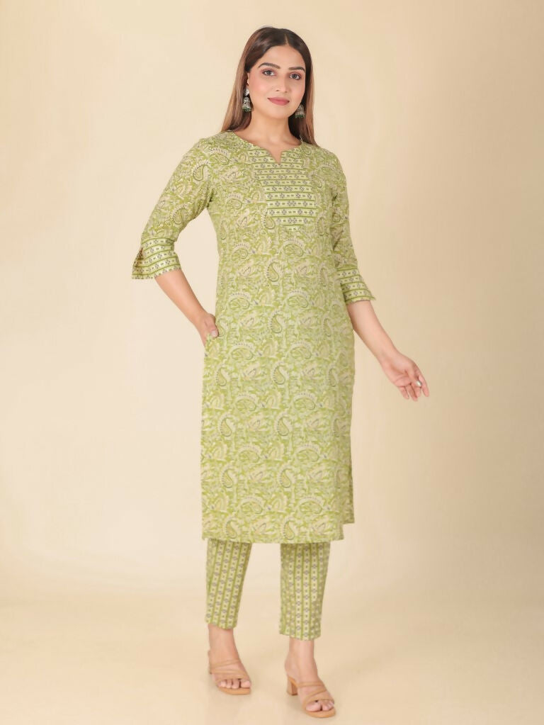 Women's Straight Soft Cotton Floral Print Women's Kurta - Green