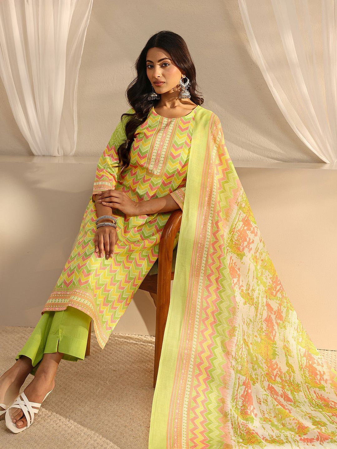 Dhiyona LB Green Chevron Printed Straight Suit Set with Dupatta