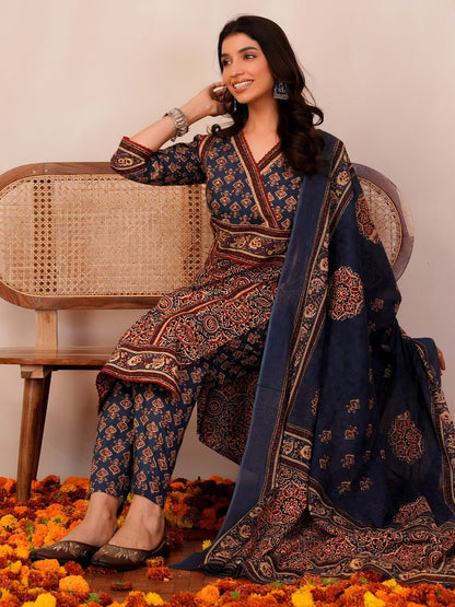 Women Ethnic Motifs Printed Angrakha Pure Cotton Kurta with Trousers & With Dupatta