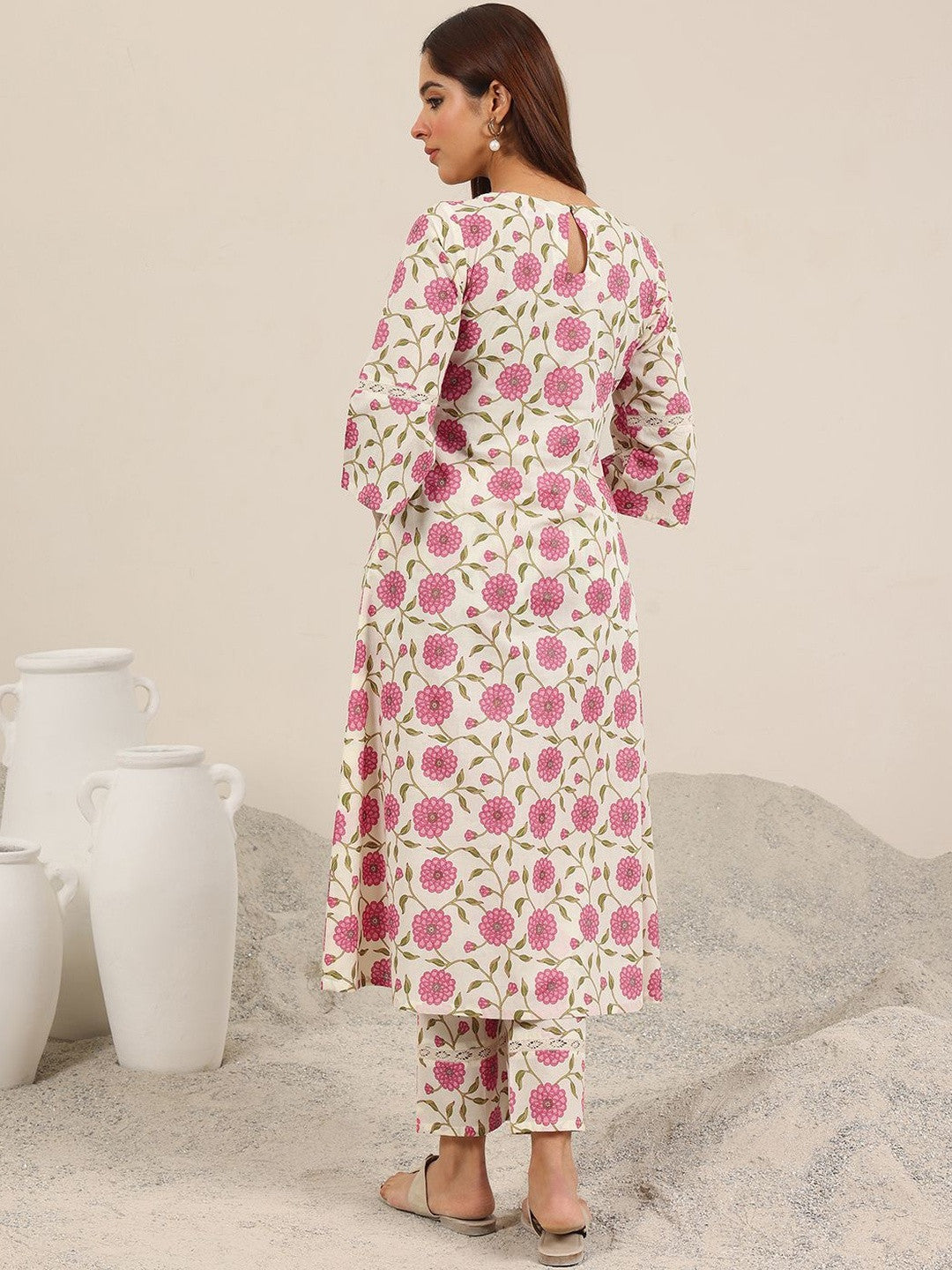 Women Floral Printed Panelled Kurta Set