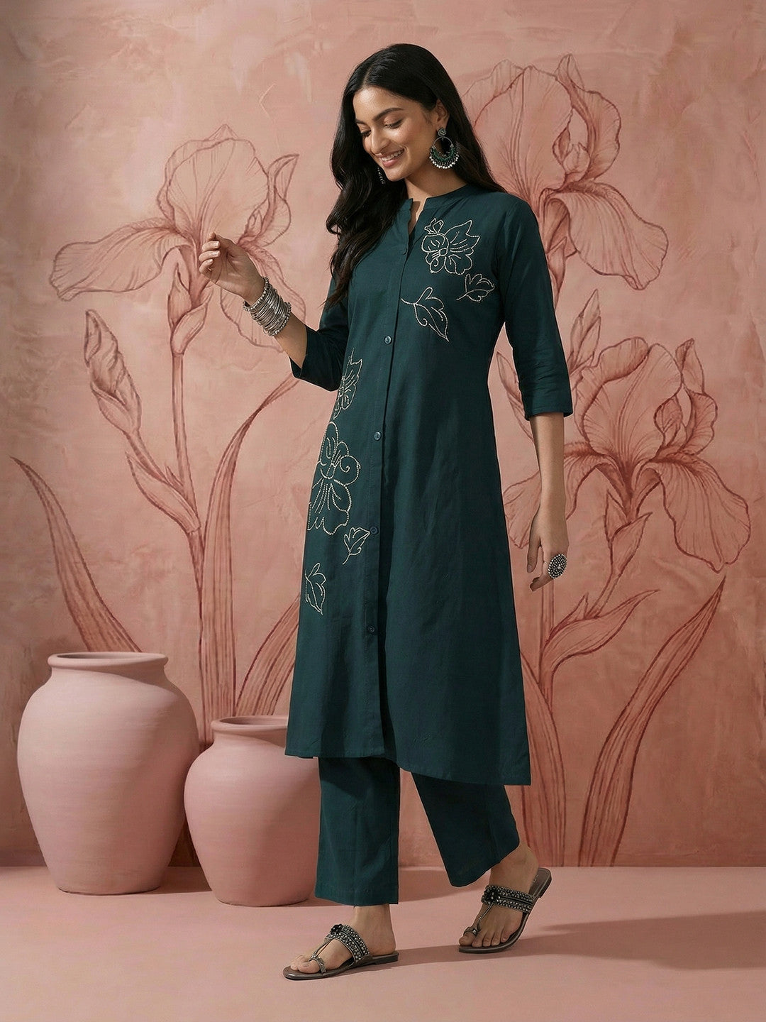 Dhiyona SN Floral Embroidered Regular Pure Cotton Kurta with Trouser