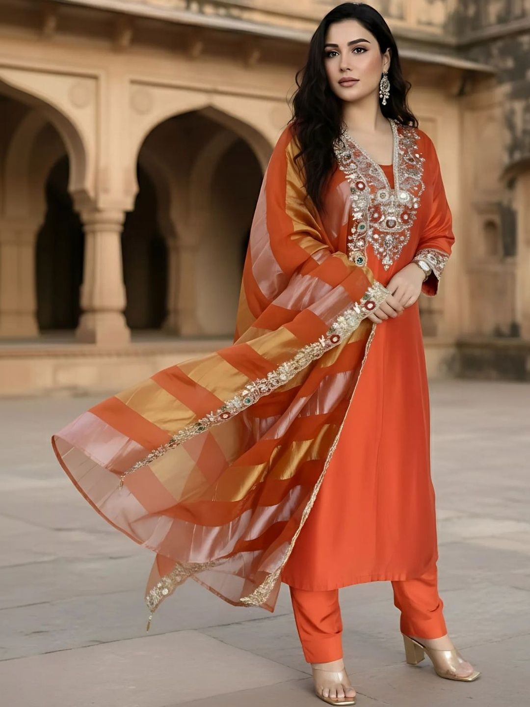 Dhiyona KL Women Ethnic Motifs Embroidered Regular Thread Work Kurta with Trousers & With Dupatta