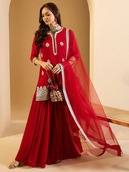 Dhiyona IN Women Floral Embroidered Regular Kurta with Sharara & With Dupatta