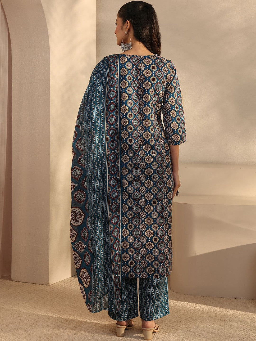 Women Ethnic Motifs Printed Regular Thread Work Kurta with Trousers & With Dupatta