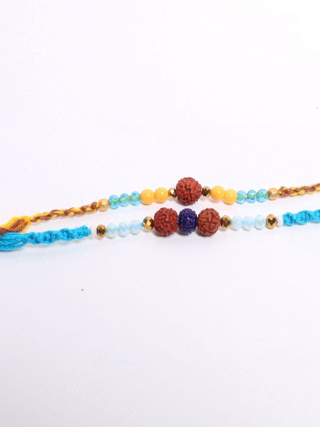 Dhiyona Rakhi