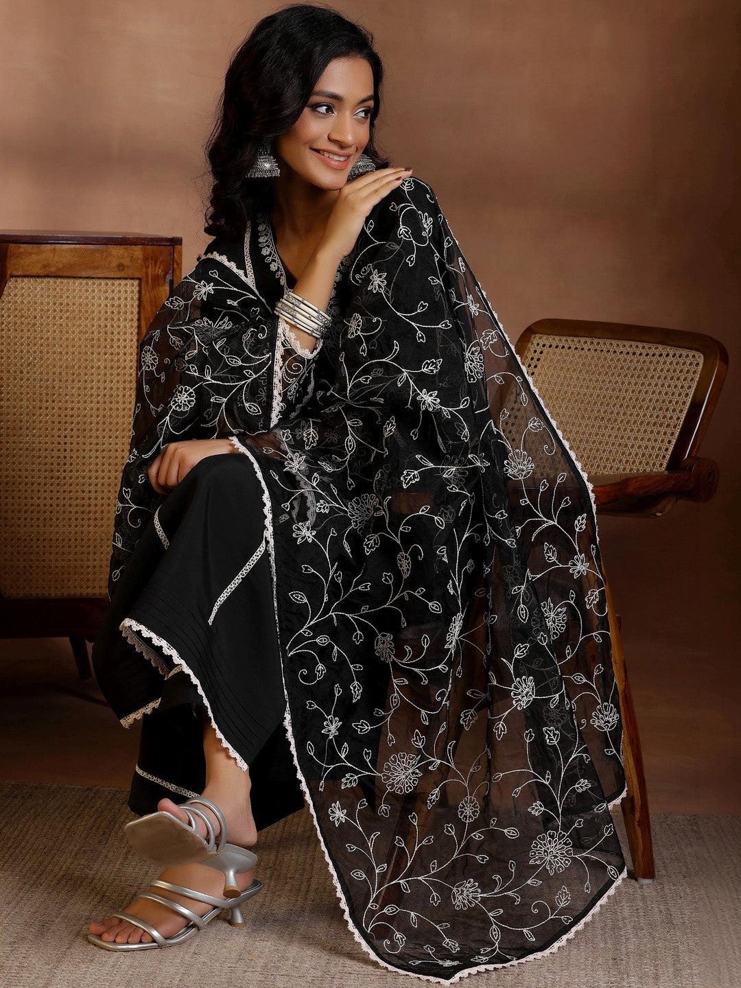 Women Ethnic Motifs Embroidered Regular Thread Work Kurta with Trousers & With Dupatta