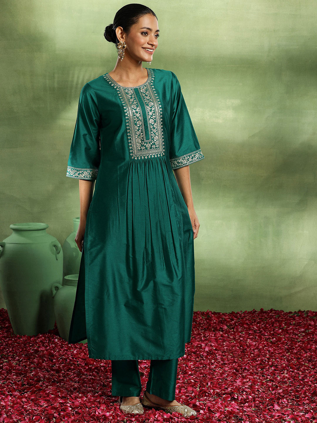 Floral Yoke Design Pleated Sequinned Republic Day Kurta with Trouser