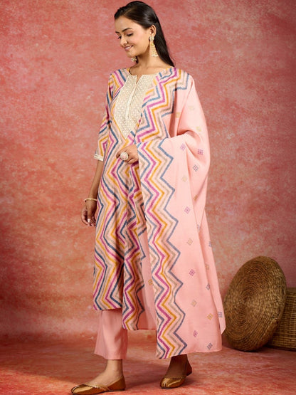 Women Printed Regular Thread Work Kurta with Trousers & With Dupatta