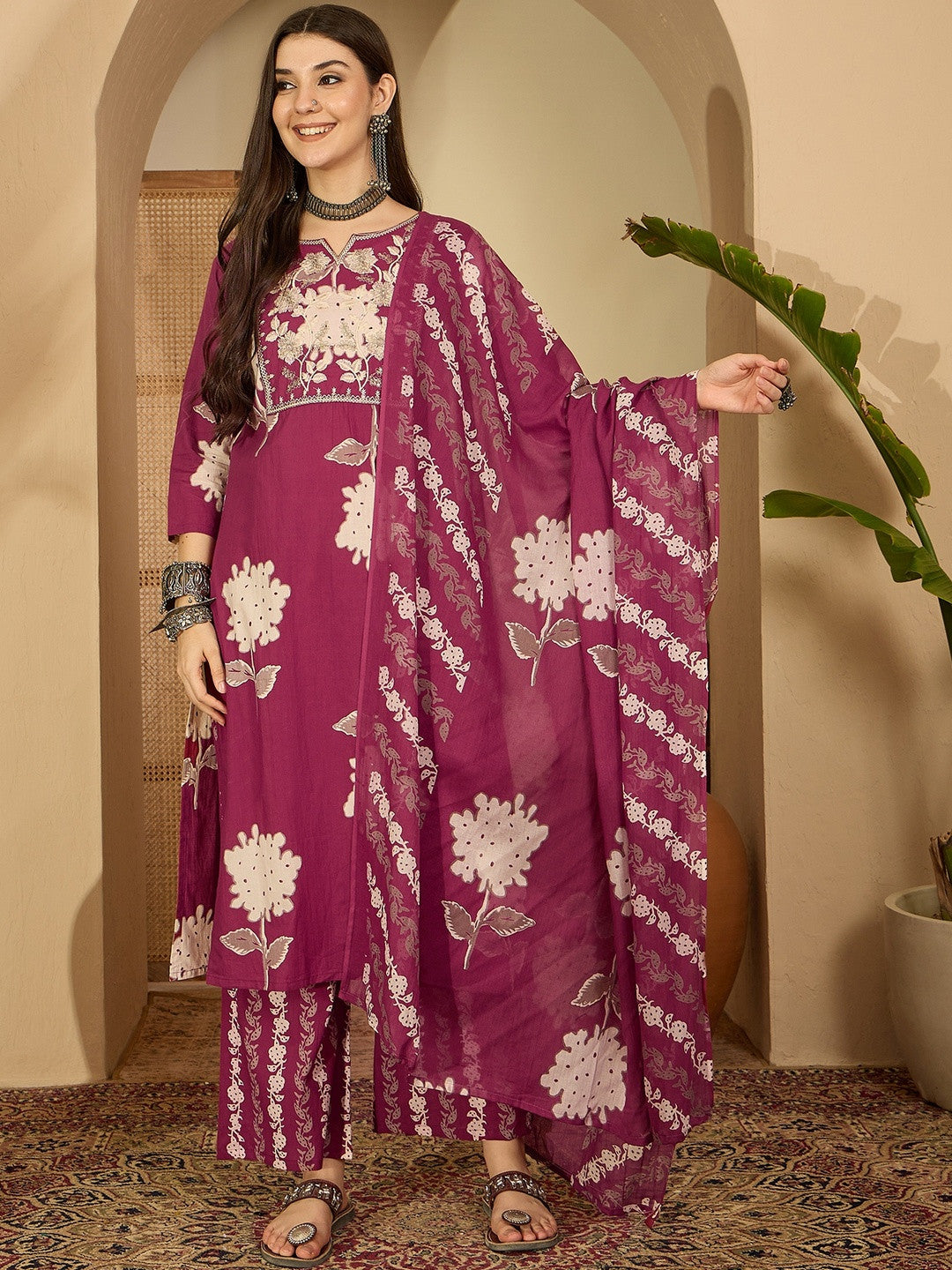 Women Floral Printed Kurta with Palazzos & Dupatta