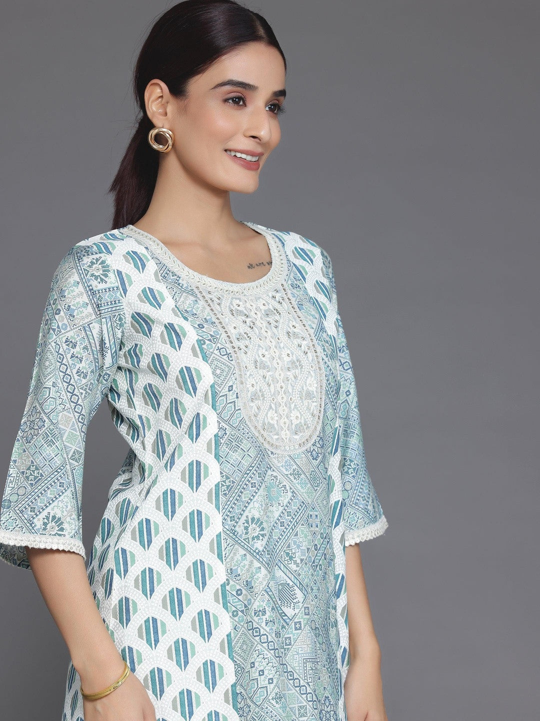 Women Ethnic Motifs Printed Regular Thread Work Kurta with Trousers