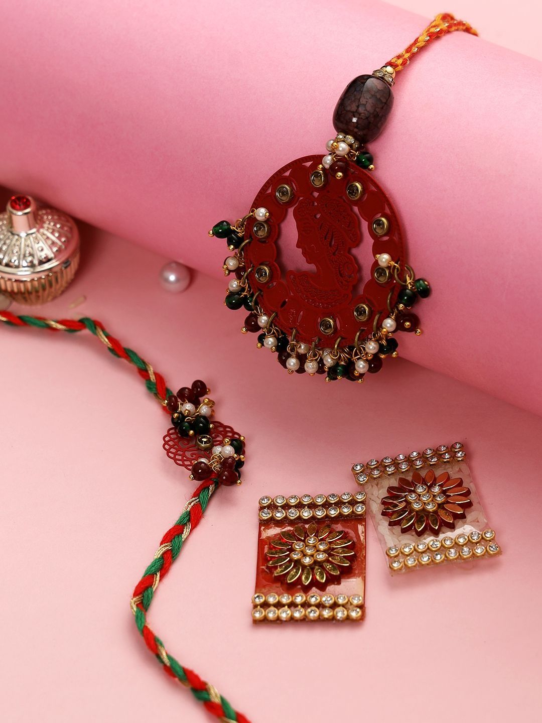 Dhiyona Rakhi