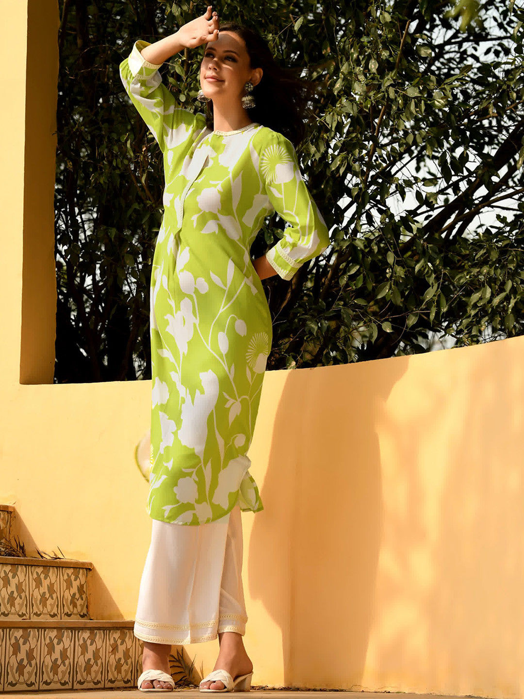 Women Green Poly Rayon digital printed kurta and rayon pant set