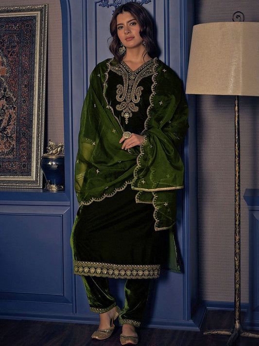 Dhiyona CH Women Ethnic Motifs Embroidered Regular Velvet Kurta with Trousers & With Dupatta