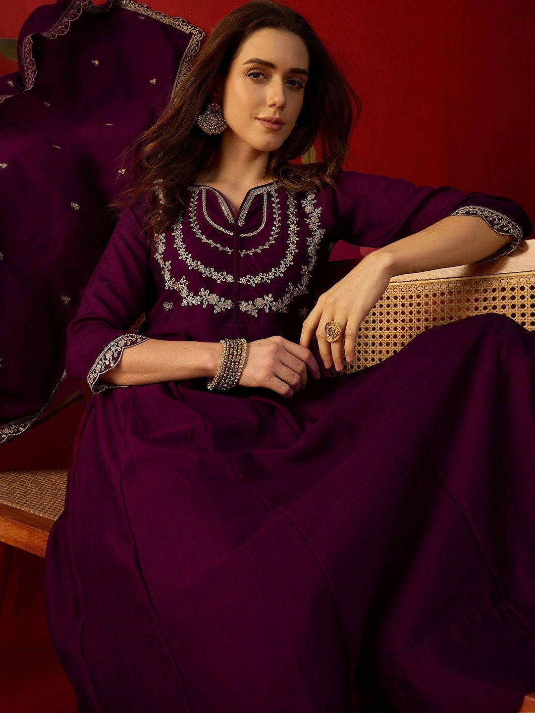 Women Embroidered Regular Thread Work Kurta with Trousers & With Dupatta