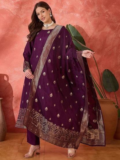 Women Woven Design Zari Kurta Set With Dupatta