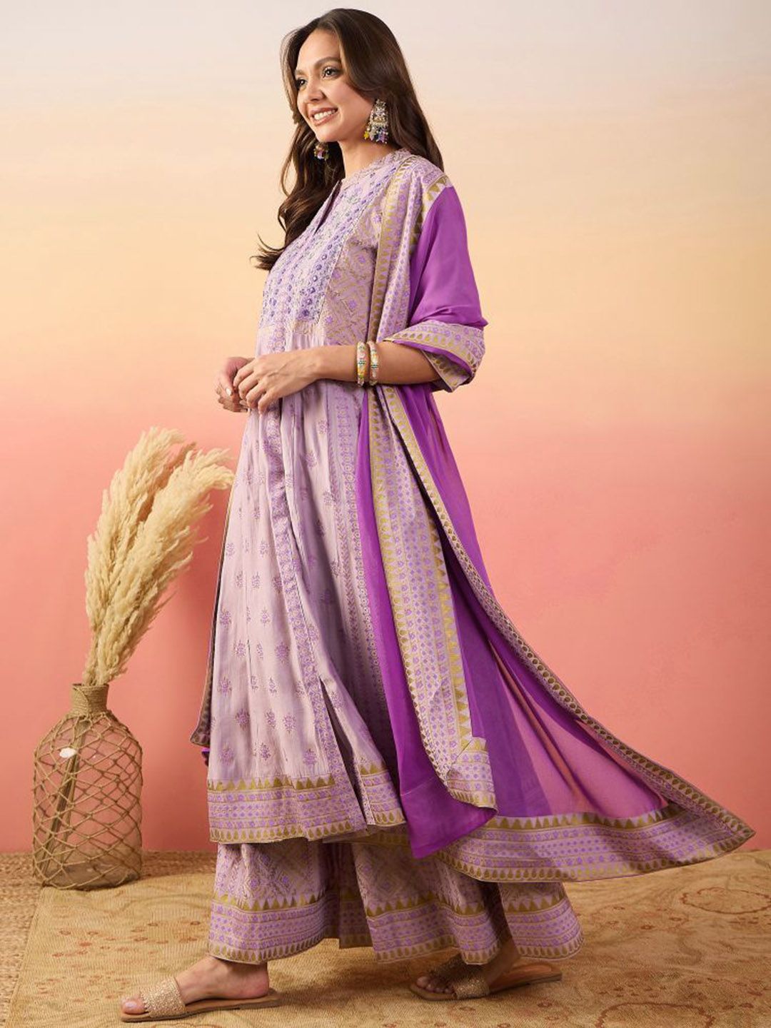 Dhiyona SN Women Embroidered Anarkali Kurta Set With Dupatta