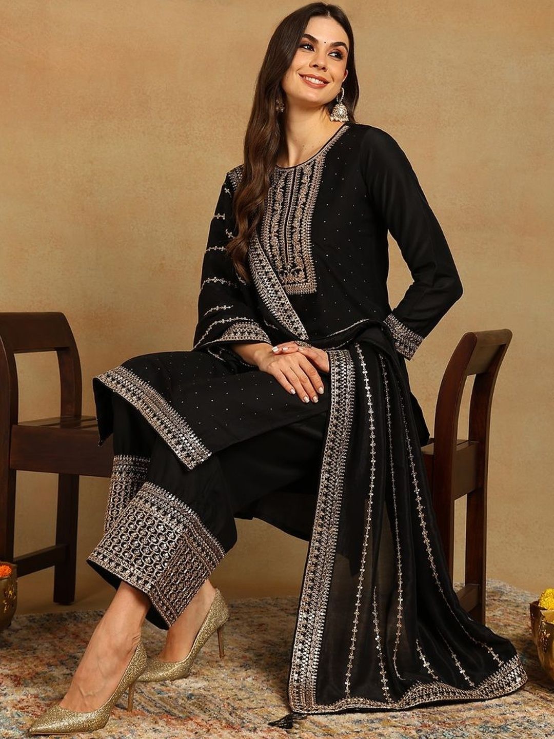 Dhiyona KL Ethnic Motifs Yoke Design Sequinned Kurta With Palazzos & Dupatta