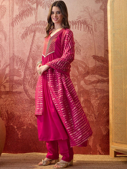 Women Lace Embroidered V-Neck Kurta & Trousers With Dupatta