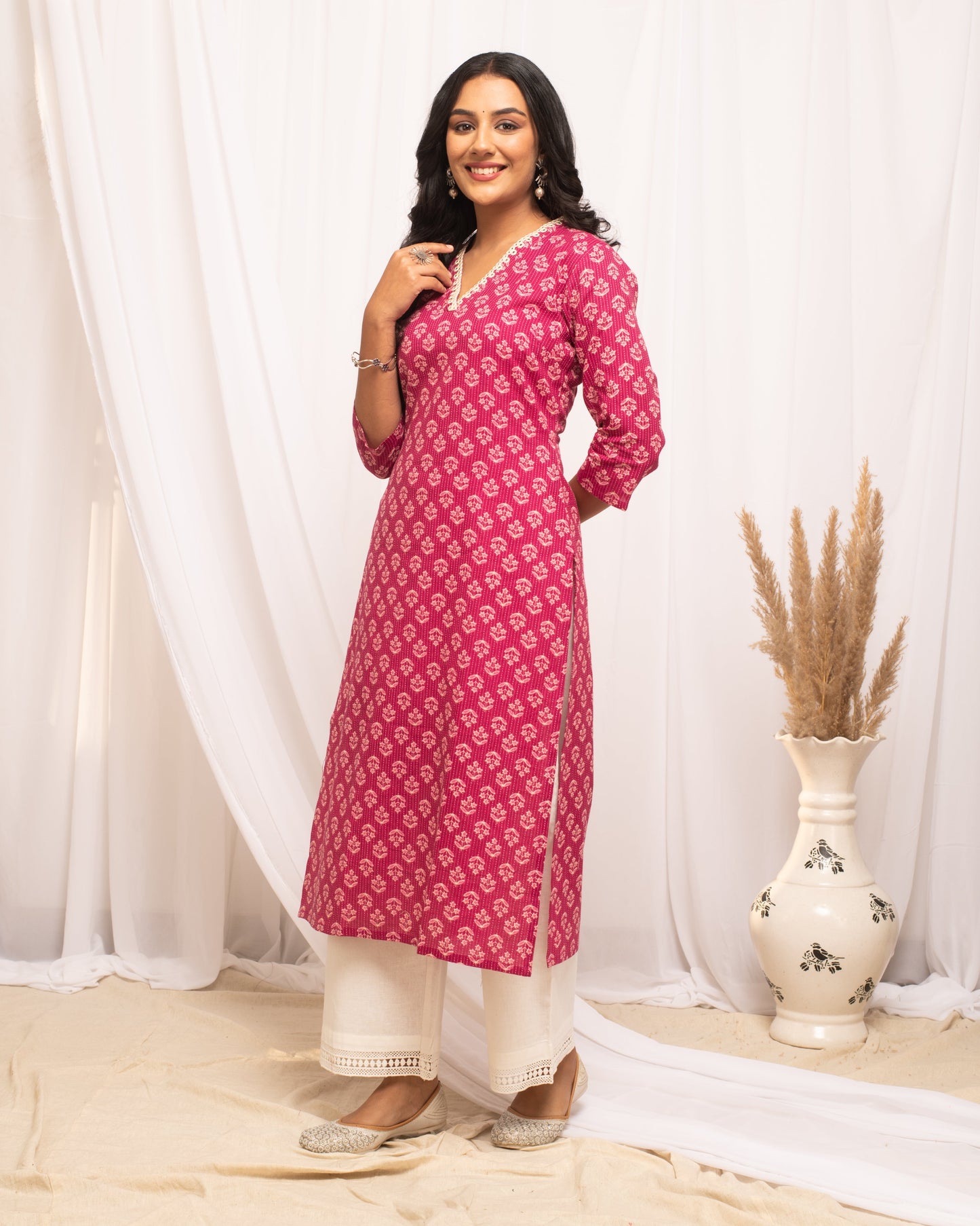 Women's Floral Printed Pink Cotton Straight Kurta