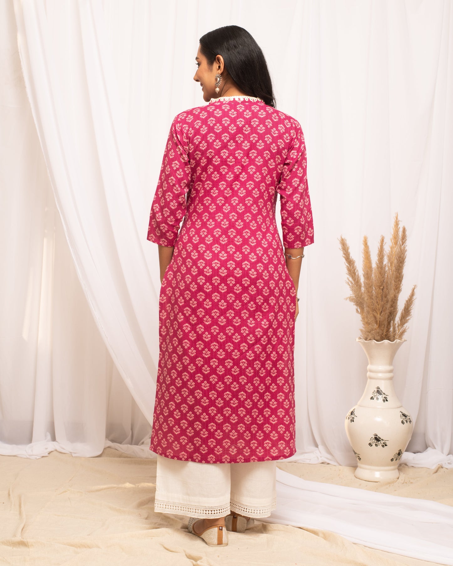 Women's Floral Printed Pink Cotton Straight Kurta