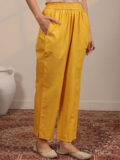 Women Floral Printed Regular Kurta with Trousers & With Dupatta