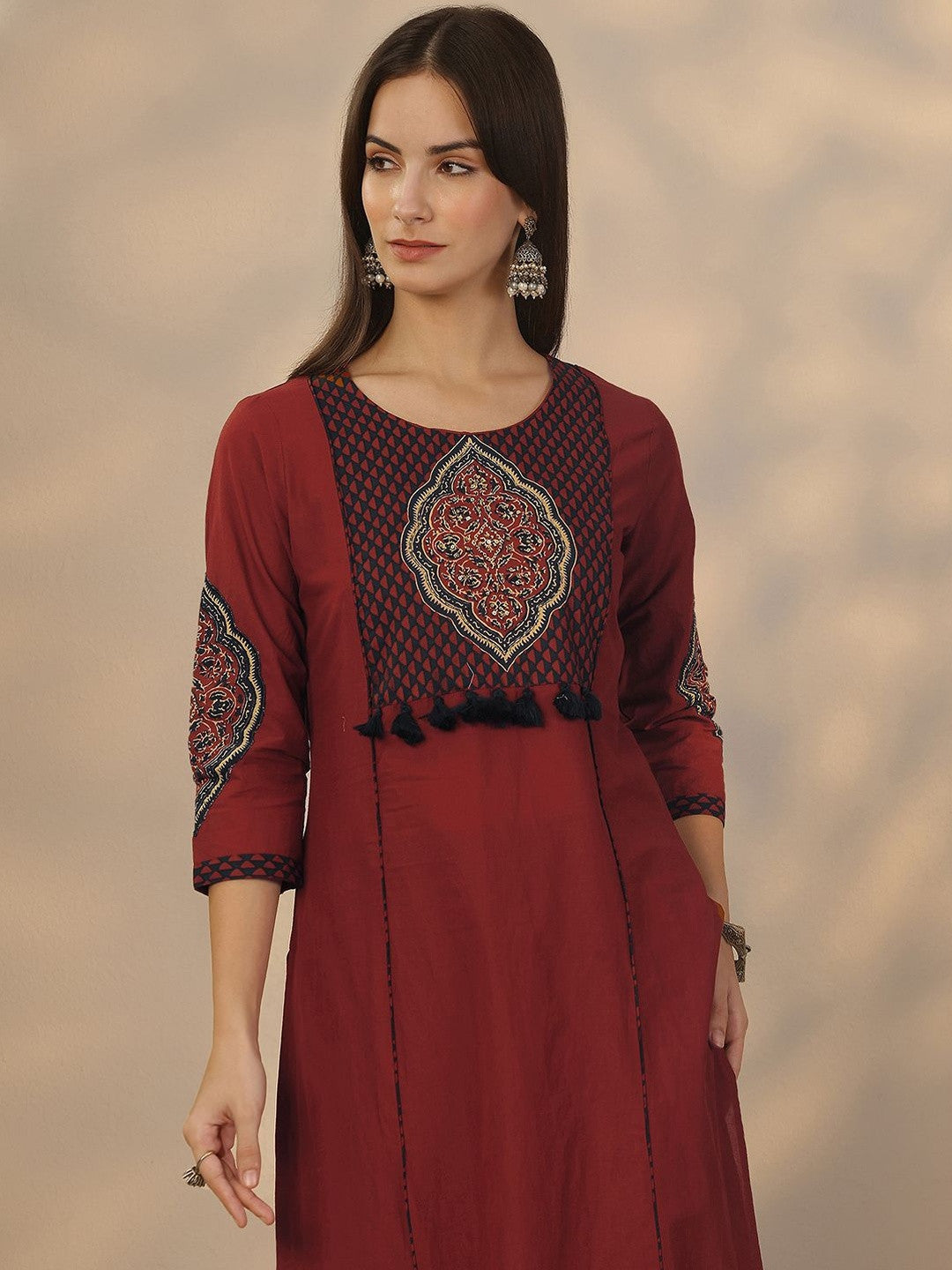 Women Ethnic Motifs Printed Regular Kurta with Trousers & With Dupatta