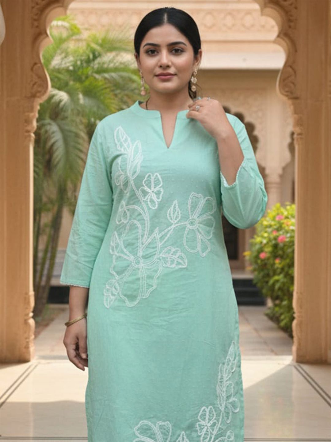 Dhiyona IE Floral Embroidered Thread Work Pure Cotton Kurta With Trousers