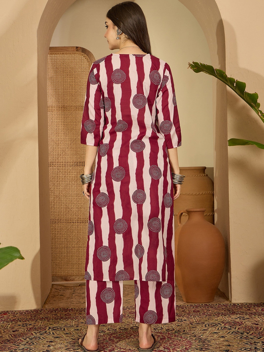 Women Printed Regular Thread Work Kurta with Palazzos