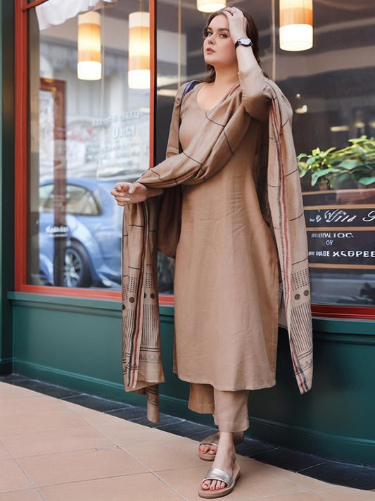 Dhiyona KL Women Beige Viscose Rayon Solid Kurta Sets