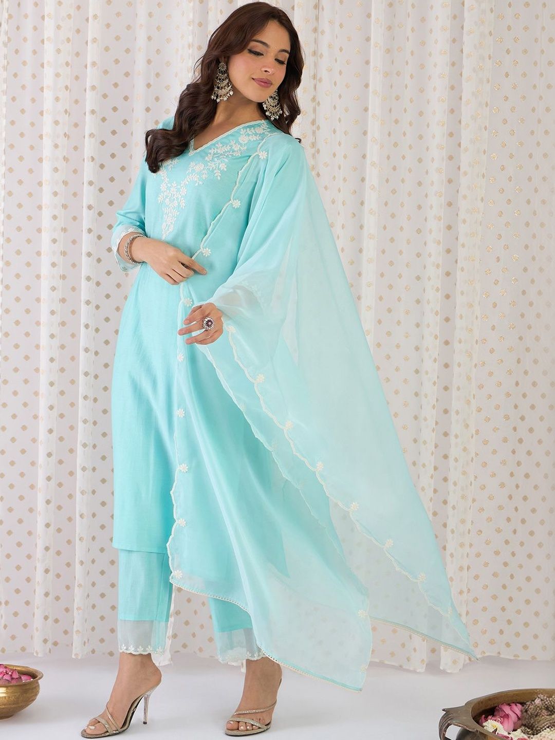 Dhiyona IE Women Ethnic Motifs Embroidered Regular Thread Work Liva Kurta with Trousers & With Dupatta