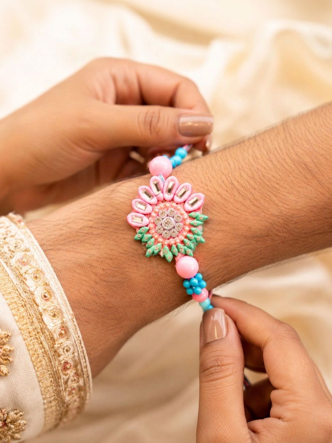 Dhiyona Rakhi