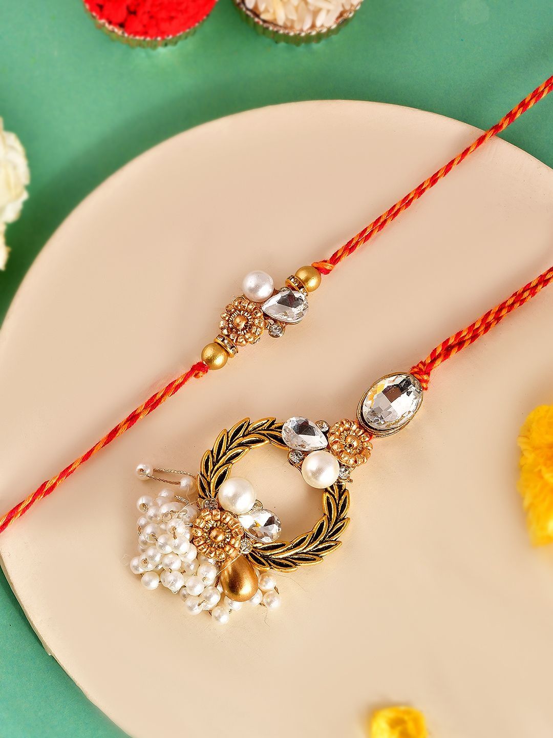 Dhiyona Rakhi